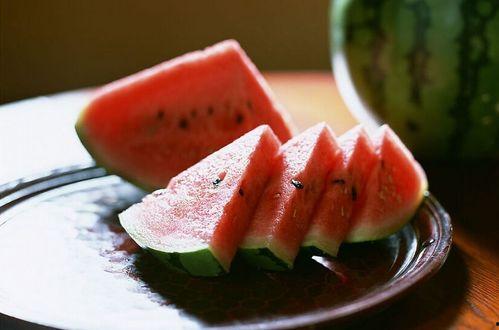 古诗词吃瓜,古诗词中的瓜味人生