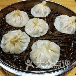 吃小瓜汤包